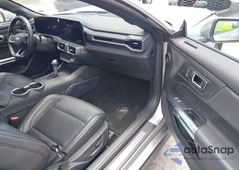 2025 Ford Mustang from USA, damaged, VIN 1FAGP8UH0S5105786